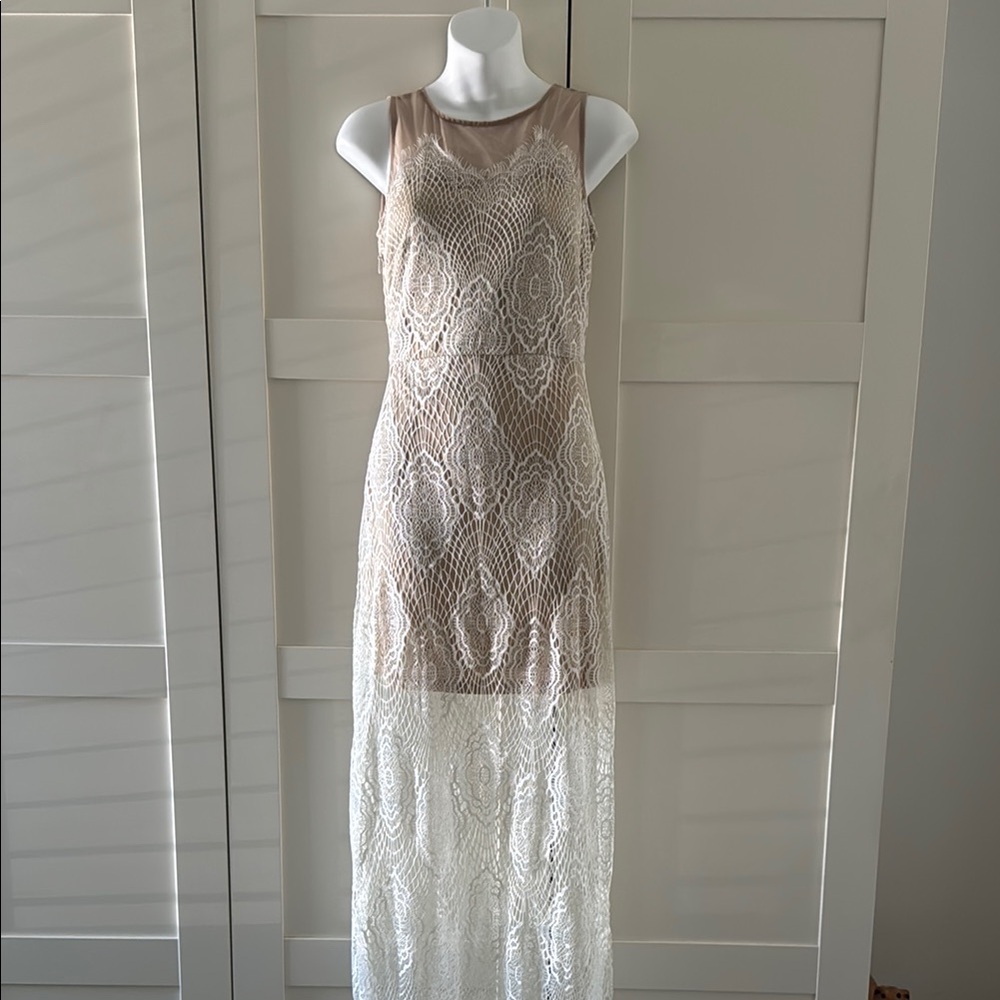 Charlotte Russe Cream Sheath Maxi Dress Sleeveless Crew Neck